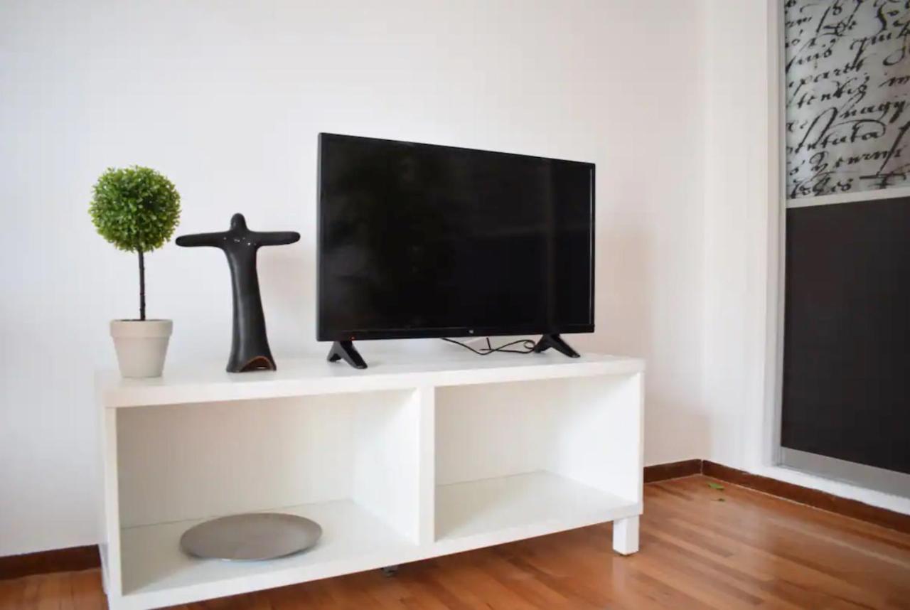 Acropolis View Apartment In Central Athens! Sq1 Bagian luar foto